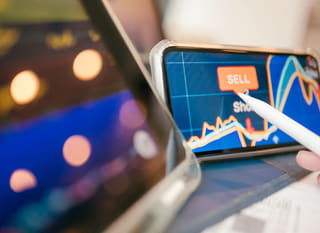 Analyse par un trader multi-marchés des options Bitcoin, Ethereum et forex